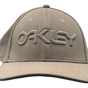 Oakley Men's Beige Embroidered Cap